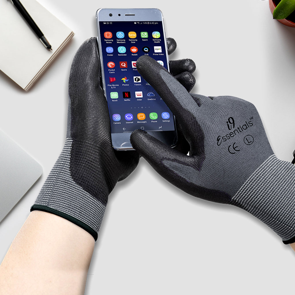 Touchscreen-Compatible Work Gloves: Bridging the Gap Between Safety and Connectivity